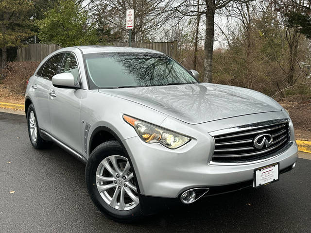2016 Infiniti QX70  RWD photo