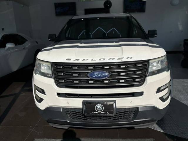 2017 Ford Explorer XLT 4WD photo