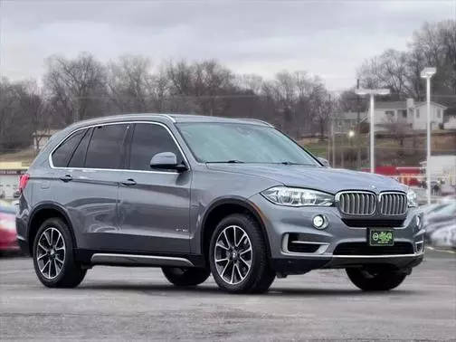 2017 BMW X5 xDrive50i AWD photo