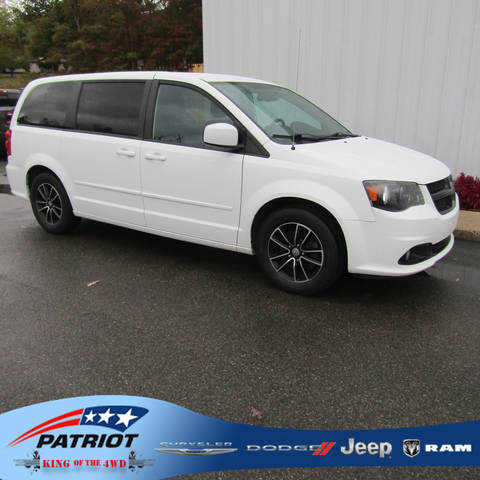 2017 Dodge Grand Caravan SXT FWD photo