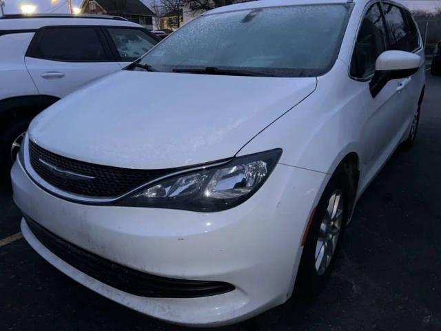 2017 Chrysler Pacifica Minivan LX FWD photo