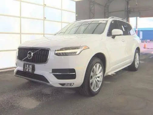2017 Volvo XC90 Momentum AWD photo