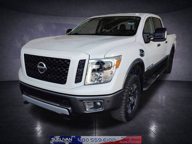 2017 Nissan Titan XD PRO-4X 4WD photo
