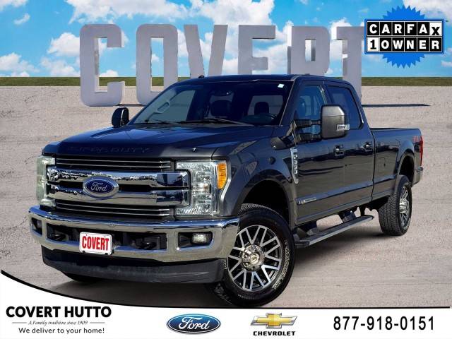 2017 Ford F-350 Super Duty Lariat 4WD photo