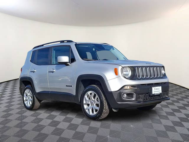 2016 Jeep Renegade Latitude 4WD photo