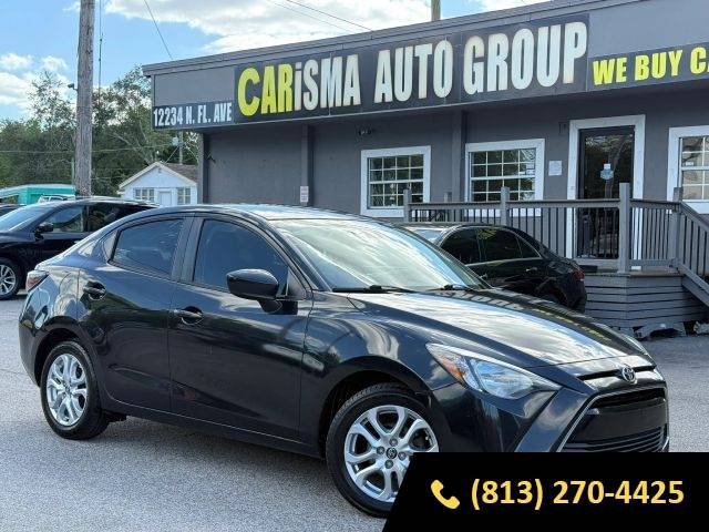 2017 Toyota Yaris  FWD photo