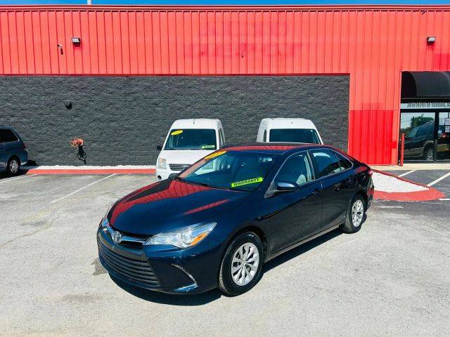 2017 Toyota Camry LE FWD photo