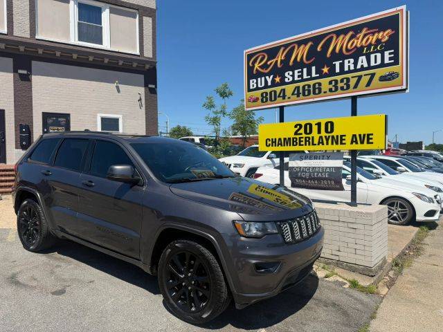 2017 Jeep Grand Cherokee Altitude RWD photo