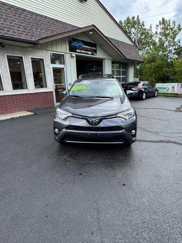 2017 Toyota RAV4 Platinum AWD photo