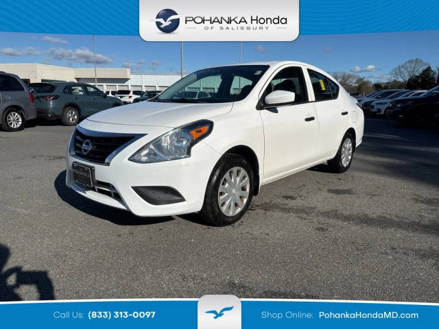 2017 Nissan Versa S FWD photo