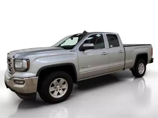 2017 GMC Sierra 1500 SLE 4WD photo