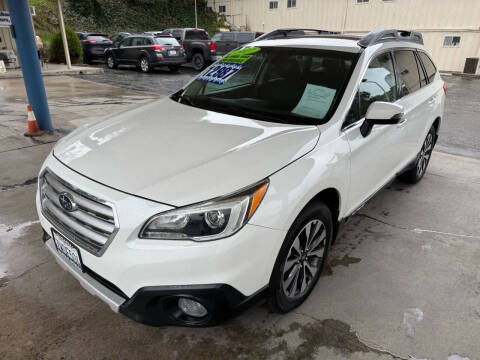 2017 Subaru Outback Limited AWD photo