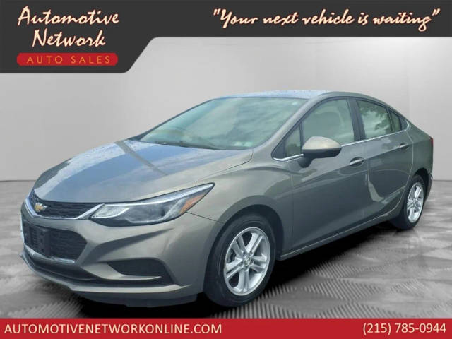 2017 Chevrolet Cruze LT FWD photo