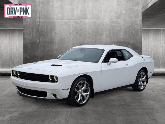 2016 Dodge Challenger SXT Plus RWD photo