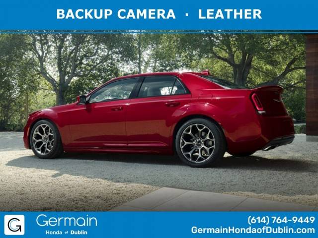 2016 Chrysler 300 Limited RWD photo