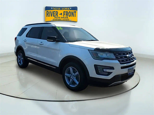 2016 Ford Explorer XLT 4WD photo
