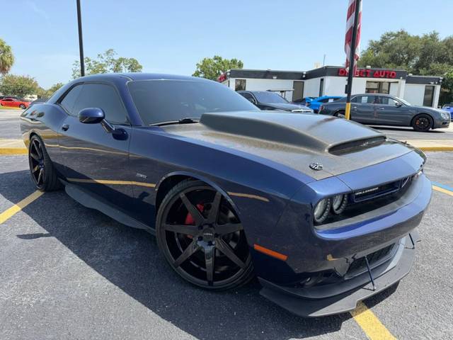 2016 Dodge Challenger R/T Plus RWD photo