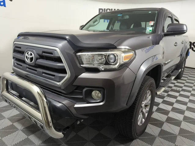 2016 Toyota Tacoma SR5 RWD photo