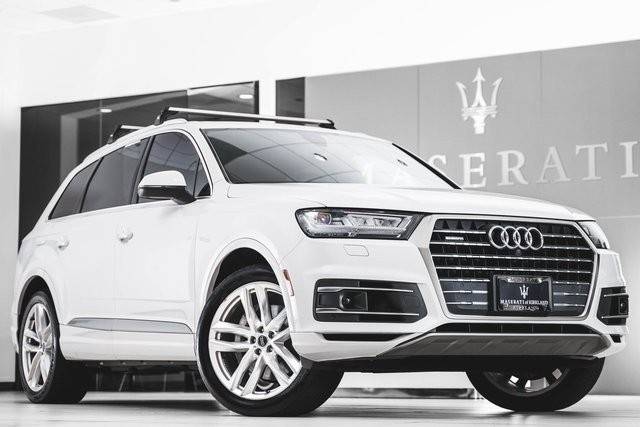 2017 Audi Q7 Prestige AWD photo