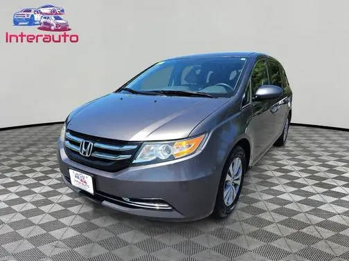 2016 Honda Odyssey SE FWD photo