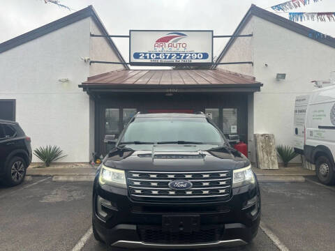 2017 Ford Explorer XLT FWD photo