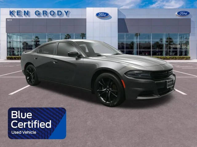 2017 Dodge Charger SE RWD photo