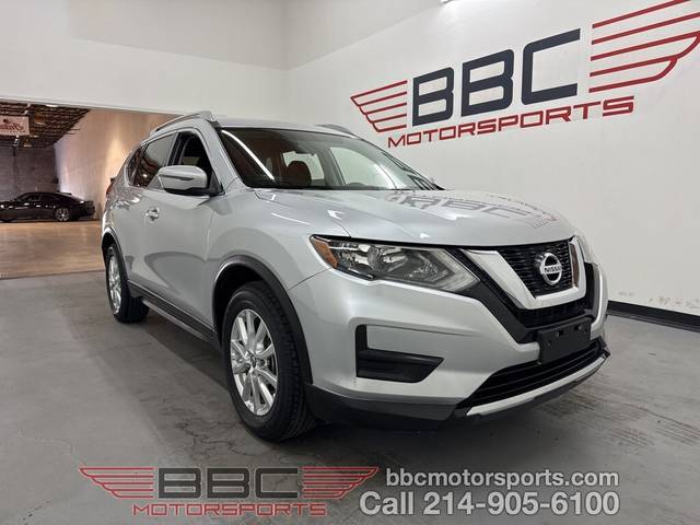 2017 Nissan Rogue SV FWD photo