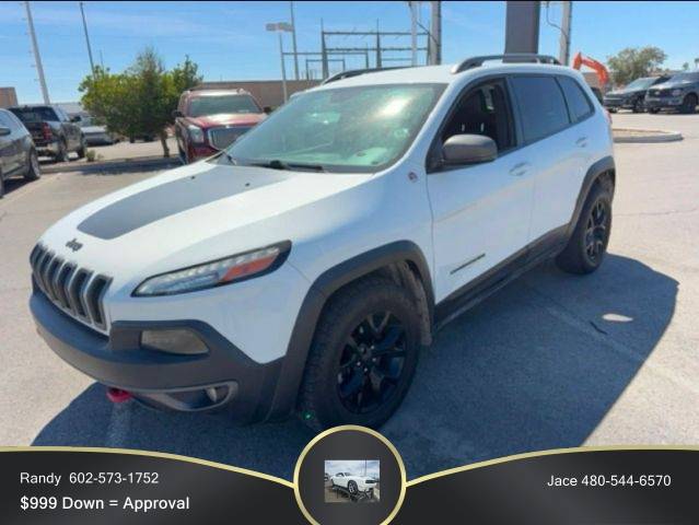 2017 Jeep Cherokee Trailhawk 4WD photo