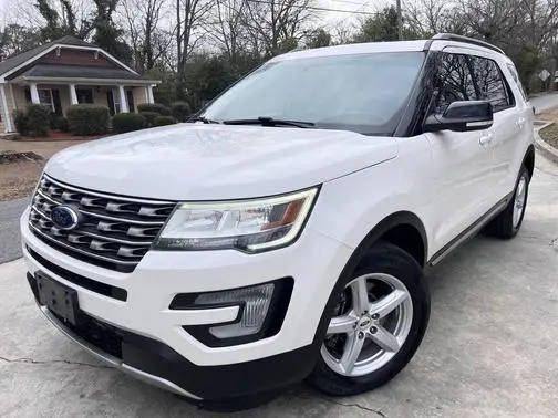 2017 Ford Explorer XLT 4WD photo