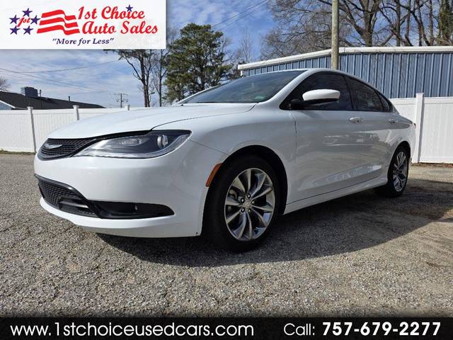 2015 Chrysler 200 S FWD photo
