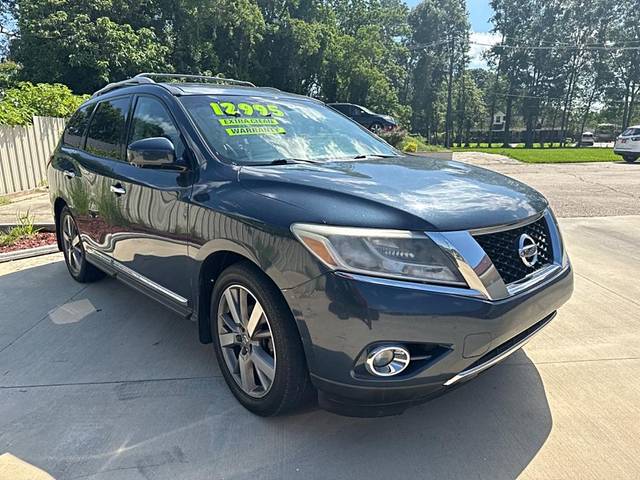 2015 Nissan Pathfinder Platinum FWD photo