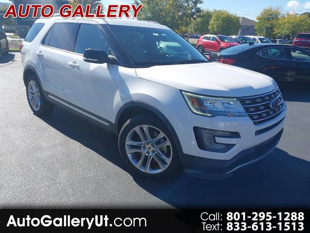 2017 Ford Explorer XLT 4WD photo