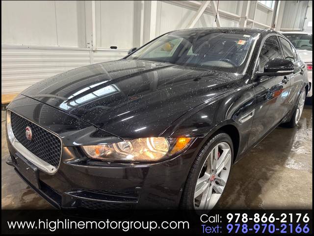 2017 Jaguar XE 35t Premium AWD photo