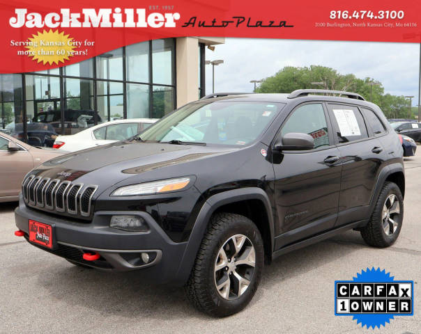 2017 Jeep Cherokee Trailhawk 4WD photo