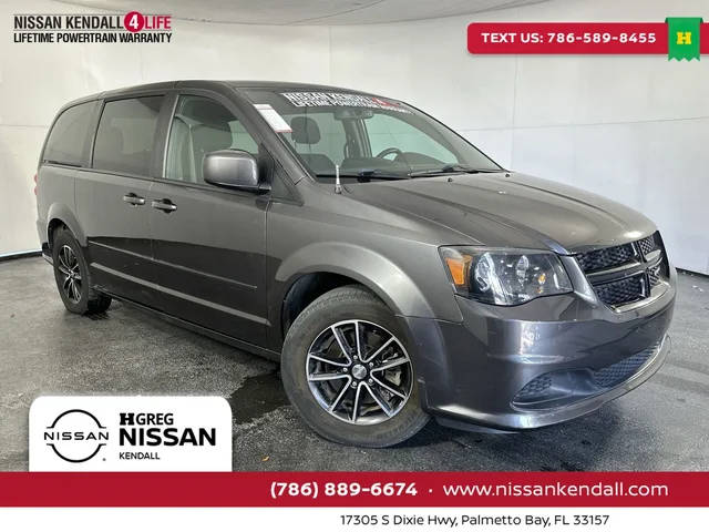 2017 Dodge Grand Caravan SE Plus FWD photo