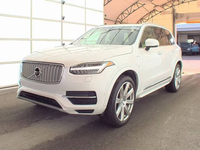 2017 Volvo XC90 Inscription AWD photo