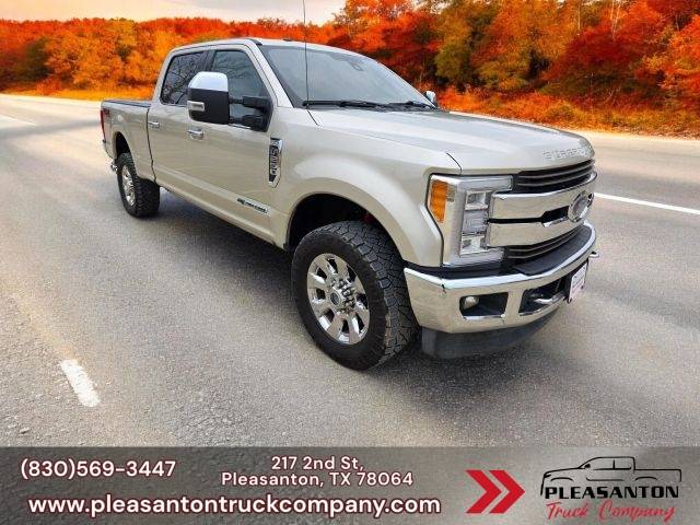 2017 Ford F-250 Super Duty King Ranch 4WD photo