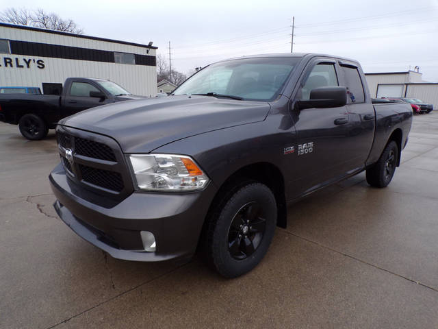2017 Ram 1500 Express 4WD photo