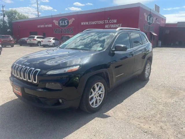 2015 Jeep Cherokee Latitude FWD photo