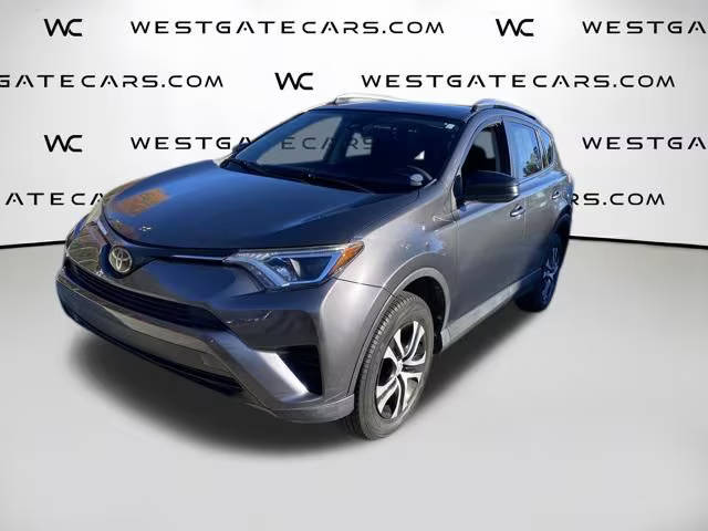 2017 Toyota RAV4 LE FWD photo