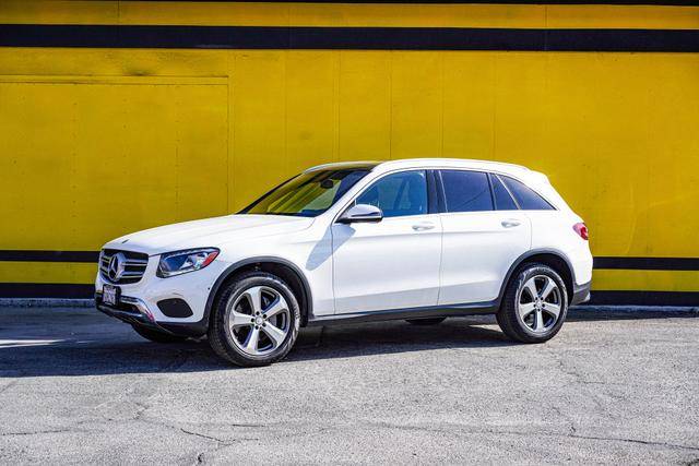 2017 Mercedes-Benz GLC-Class GLC 300 RWD photo