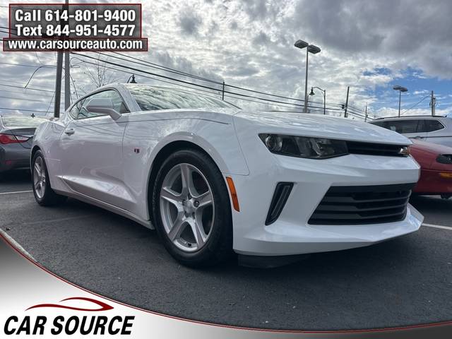 2017 Chevrolet Camaro 1LT RWD photo
