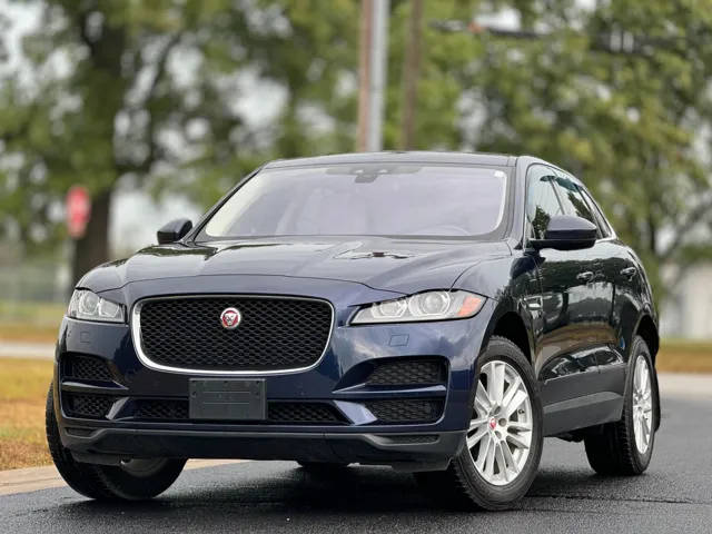 2017 Jaguar F-Pace 20d Prestige AWD photo