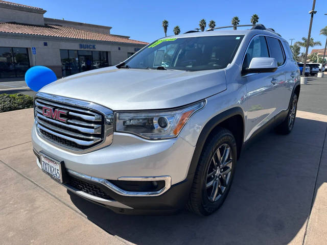 2017 GMC Acadia SLT FWD photo