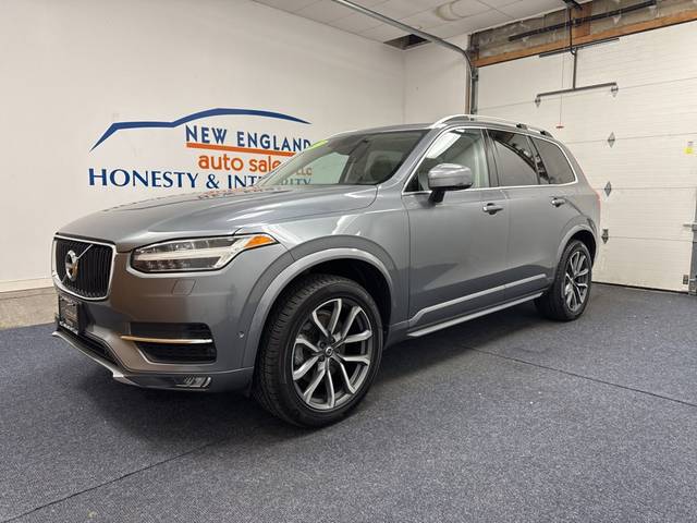 2017 Volvo XC90 Momentum AWD photo