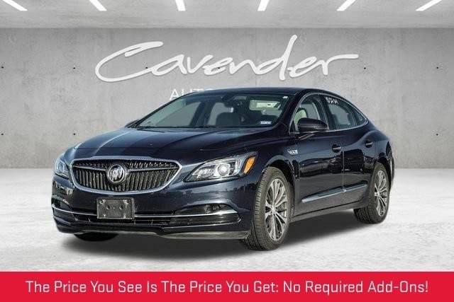 2017 Buick LaCrosse Essence FWD photo