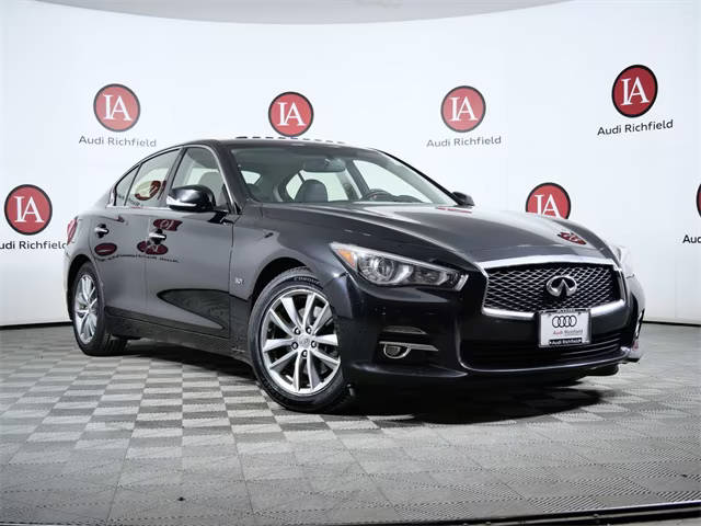 2016 Infiniti Q50 3.0t Premium AWD photo