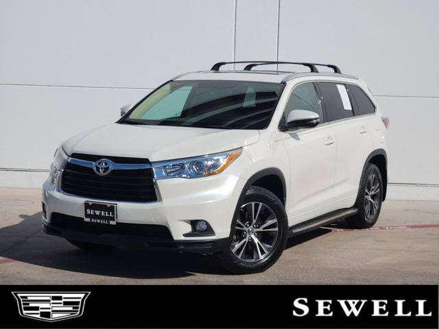 2016 Toyota Highlander XLE FWD photo