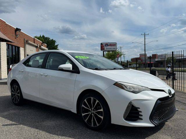 2017 Toyota Corolla SE FWD photo