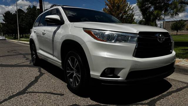 2016 Toyota Highlander XLE FWD photo